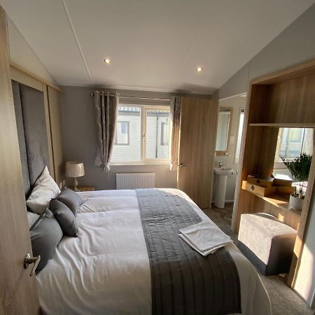 Sea View Beach Lodge Trecco Bay 3 Bedroom Porthcawl Exterior foto